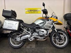 ＢＭＷ　Ｒ１２００ＧＳ　ＡＢＳ　２００５年モデル　インジェクション　６速ＭＴ　フルパニアエンジンガード　フォグランプ