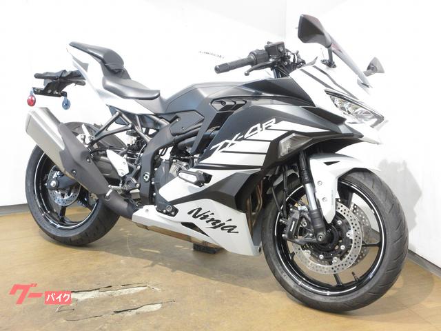 カワサキ ニンジャZX－4R SE／ABS／USB電源