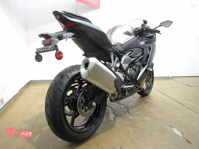 4株セット 本日までです。 カワサキ Ninja ZX－4R SE 2026年最新モデル