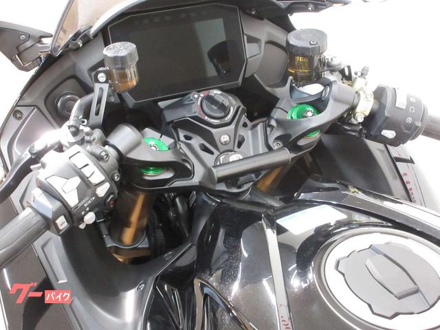 カワサキ Ninja H2 SX／ABS／サイドパニア装備／エンジン