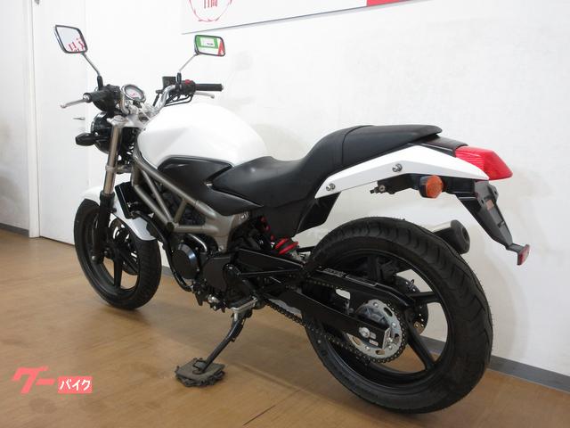 ホンダ VTR250／MC33型／USB電源装備／インジェクション