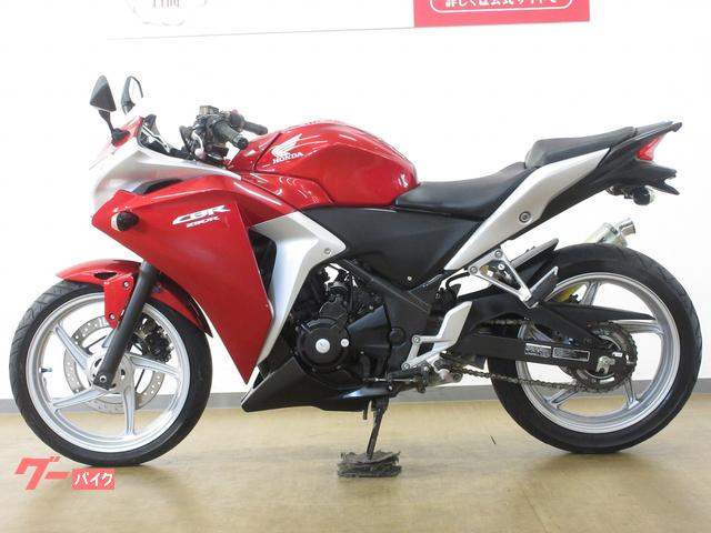 ホンダ CBR250R／MC41型／モリワキ製マフラー／ヘルメット