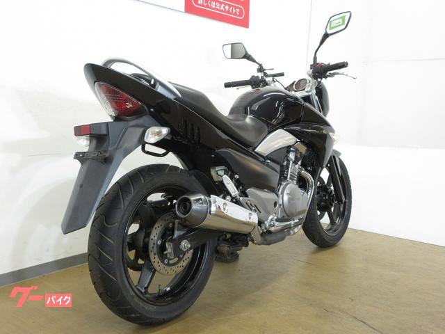 スズキ GSR250/USB電源&マルチバー装備/インジェクション スズキ GSR250/USB電源&マルチバー装備/インジェクション