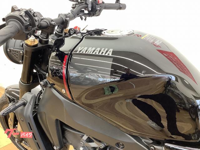 ヤマハ XSR900 2022年モデル パフォーマンスダンパー装備