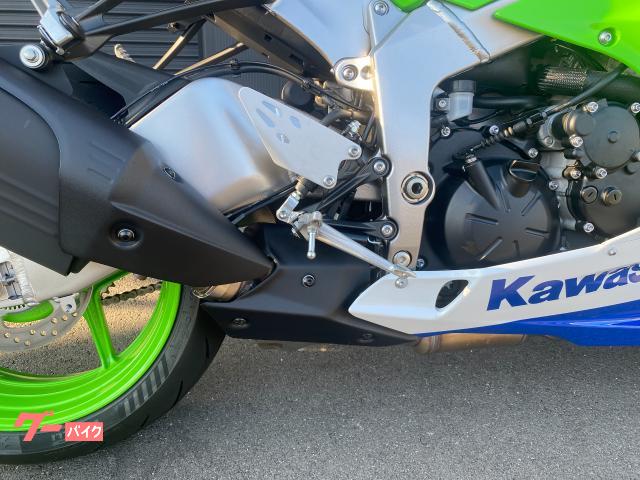 六王院スズネ カワサキ Ninja ZX－6R 40周年モデル OHLINS製