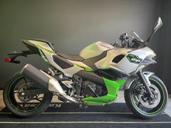 カワサキ　Ｎｉｎｊａ　７　Ｈｙｂｒｉｄ