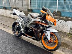 ホンダ　ＣＢＲ６００ＲＲ　逆輸入車　ＰＣ４０前期　純正オレンジ　フェンダーレス　ワンオーナー　スモークスクリーン　シングルシート有