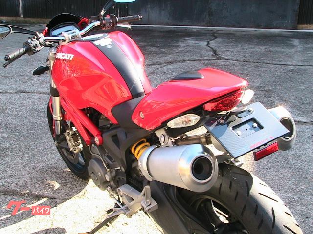 DUCATI モンスター696プラス マイクロビキニカウル シングル