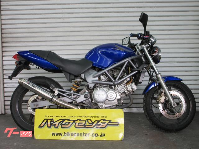 ＶＴＲ２５０　２００３年モデル　ＭＣ３３型　キャブ　後期型　社外マフラー