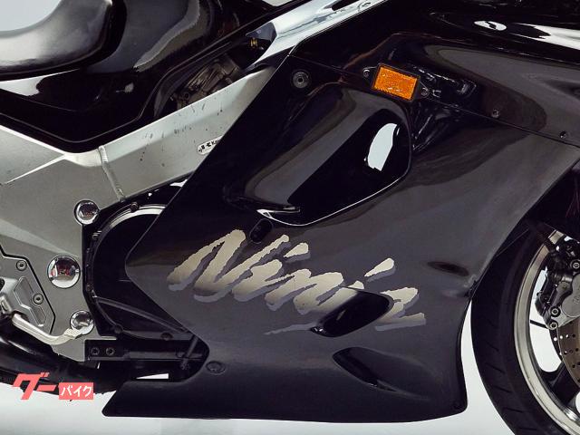 カワサキ Ｎｉｎｊａ ＺＸ－１１ ＺＸＢＤ １９９８年モデル Ｆタイヤ 