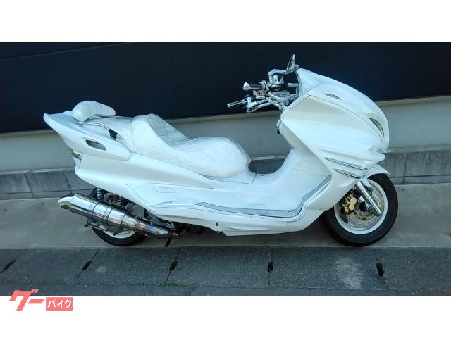 マジェスティＣ　フルホワイトカスタム　エアロ装着　ＬＥＤテールランプ　　ローダウン　前後タイヤ新品　バッテリー交換　駆動系点検
