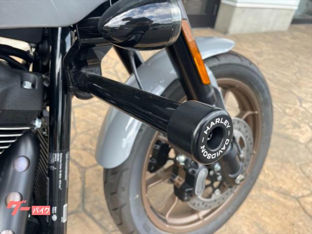 FXLRST／純正マフラー／ローライダーST/ソフテイル/走行800km 2022-low-rider-st-010-