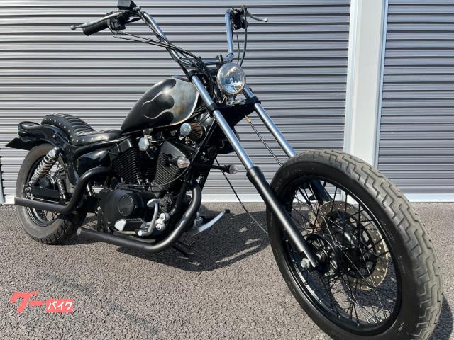 ＸＶ２５０ビラーゴ　２００６年　北米仕様　アップハンドル　トリプルツリー　スラッシュカットマフラー　コブラシート　リアフェンダー