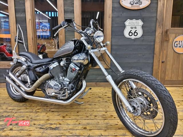 ＸＶ２５０ビラーゴ　チョッパースタイルカスタム　新品コブラシート　スイープアップマフラー　トリプルツリー　フォーク延長加工