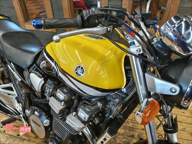 XJR1300 ヤマハ　純正　オーリンズ　RP03J 中古最終値下げ ヤマハ XJR1300 RP03J 2003年 フルノーマル車