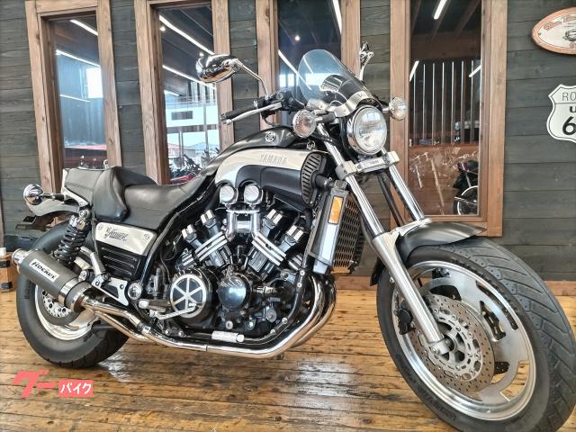 ＶＭＡＸ　Ｖｍａｘ１２００　１９９９年　２ＬＴ型　カナダモデル　Ｒｏｃｋｅｔ２本出しマフラー　ファンスイッチ付き