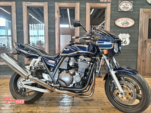 ＺＲＸ１２００Ｒ　ＭＲＡスモークスクリーン　タックロールシート　フェンダーレス　ＲＡＹＢＲＩＧクリアヘッドライトレンズ