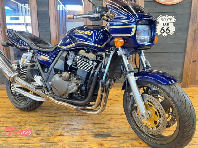 ＺＲＸ１２００Ｒ　２００６年モデル　マーク２カラーオールペイント　アンコ抜きタックロールシート　フェンダーレス　プチカスタム車