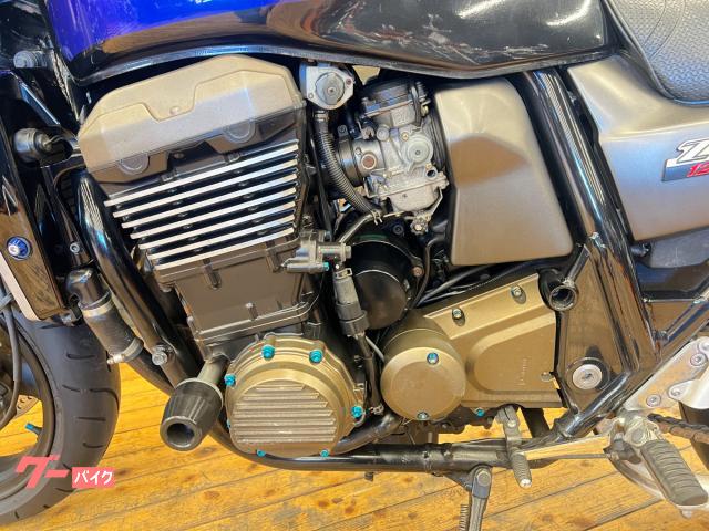 カワサキ ZRX1200R 2001年モデル アクラポヴィッチフル