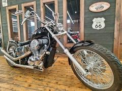 ホンダ　スティード４００　チョッパースタイル　トリプルツリー　ロングフォーク　スイープアップマフラー　エイプハンガーハンドル