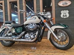 ホンダ　シャドウ４００　１９９７年　キャブレターモデル　ノーマル車　リアバンパー　サイドバッグサポート付き