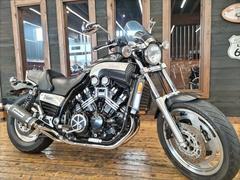 ヤマハ　ＶＭＡＸ　Ｖｍａｘ１２００　１９９９年　２ＬＴ型　カナダモデル　Ｒｏｃｋｅｔ２本出しマフラー　ファンスイッチ付き