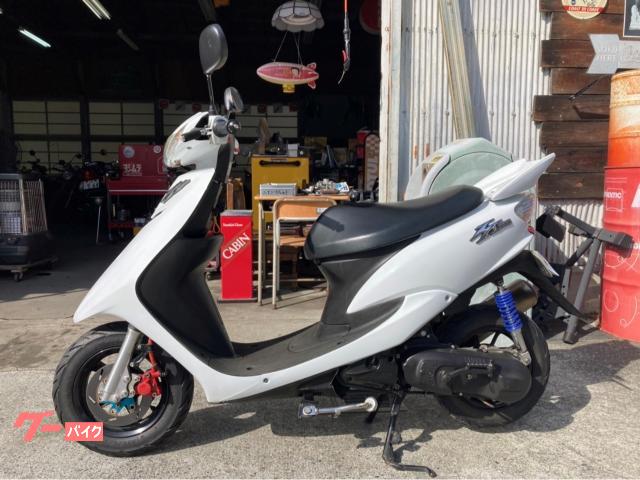 ライブディオ 4stスワップ エンジンハンガー