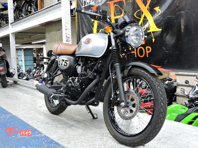 Kawasaki カワサキ w175 新古車 ワンオーナー