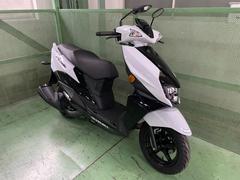スズキ　アヴェニス１２５　２０２６年モデル　新車　ホワイト
