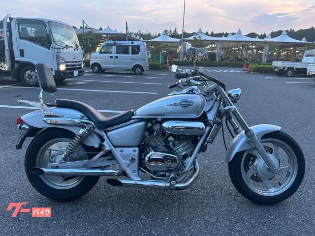 Ｖ−ＴＷＩＮ　ＭＡＧＮＡ　スラッシュカットマフラー