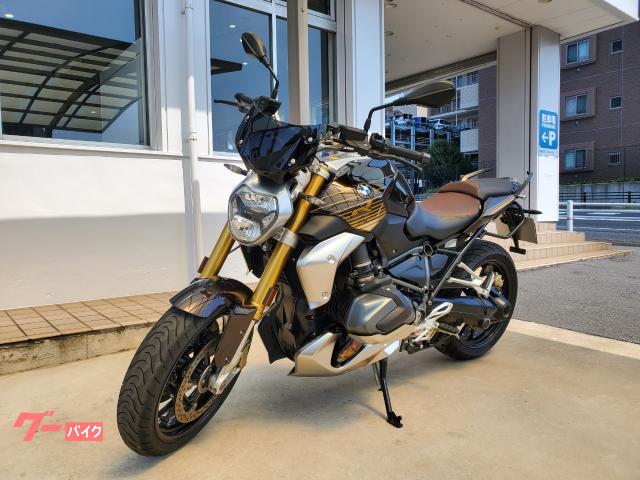 BMW R1250R オプション719カラー アップハンドル