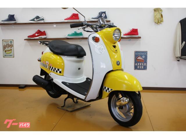 ビーノ　Ｃｒｅａｔｅｄ　ｂｙ　ＵＴＡＤＡ　ＨＩＫＡＲＵ　まえタイヤ新品　バッテリー新品　インシュレーター新品ほか