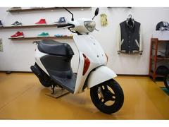 スズキ　レッツ５　シート張替　ＦＩインジェクション　小物入れ付き　純正ホワイトメタリックカラー　４ストローク