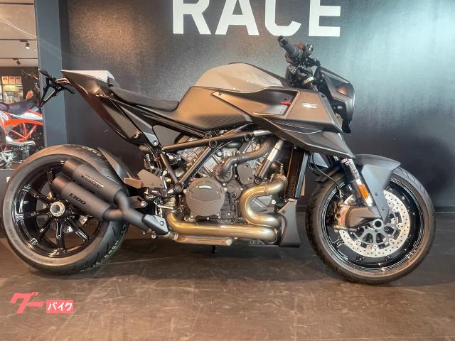 ＫＴＭ　ＢＲＡＢＵＳ　１３００Ｒ　ＥＤＩＴＩＯＮ　２３