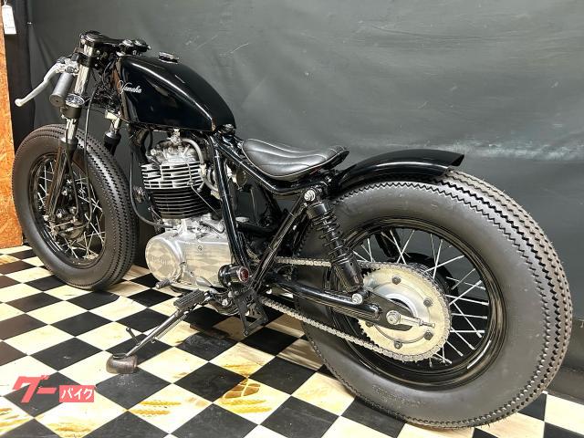 中古 SR400 純正キャリバー ブラック塗装 2年前にフルオーバーホール済 ヤマハ SR400 2型フルレストア済み カスタム車 限定初期カラー