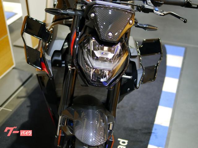 BMW M1000R Mコンペティションパッケージ カーボン BMW M1000R Mコンペティションパッケージ カーボン