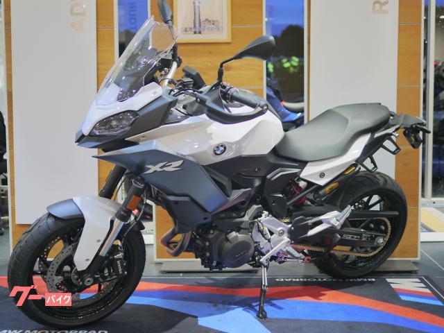 Ｆ９００ＸＲ　ダイナミックＥＳＡ　センタースタンド　クルーズコントロール　ギアシフトアシストプロ　グリップヒーター　ＥＴＣ　２．０