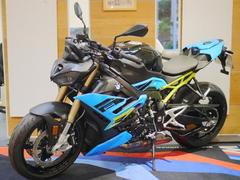 ＢＭＷ　Ｓ１０００Ｒ　ツーリング仕様　２０２５年モデル　キーレス　グリップヒーター　クイックシフター　Ｍクイックアクションスロットル