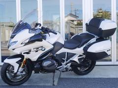 ＢＭＷ　Ｒ１２５０ＲＴ　ＡＣＣアクティブクルーズ　Ｏｐ７１９鋳造ホイール　Ａｋｒａｐｏｖｉｃチタンサイレンサー　純正トップケース付