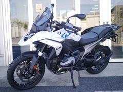 ＢＭＷ　Ｒ１３００ＧＳ　マニュアル　ツーリング　ライトホワイト　ＡＣＣ　アダプティブ車高調整　車線変更警告　シートヒーター　ＥＴＣ２．０