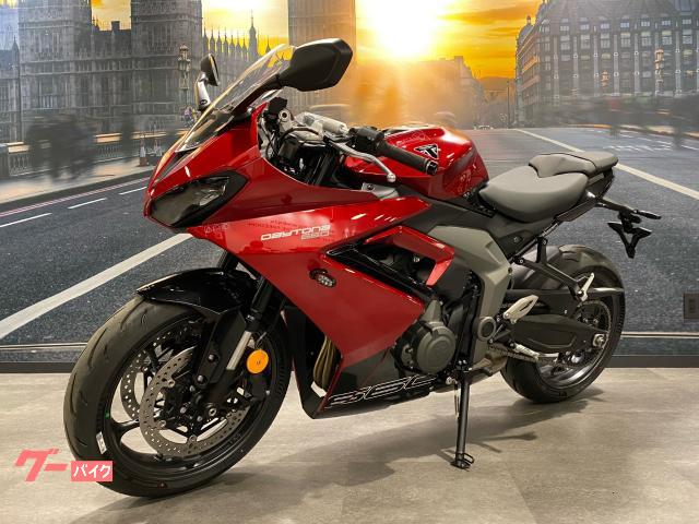 デイトナ６６０　カーニバルレッド／サファイアブラック　２０２４年モデル　中古車