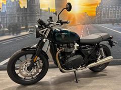 ＴＲＩＵＭＰＨ　スピードツイン９００　コンペティショングリーン　２０２４年モデル　中古車