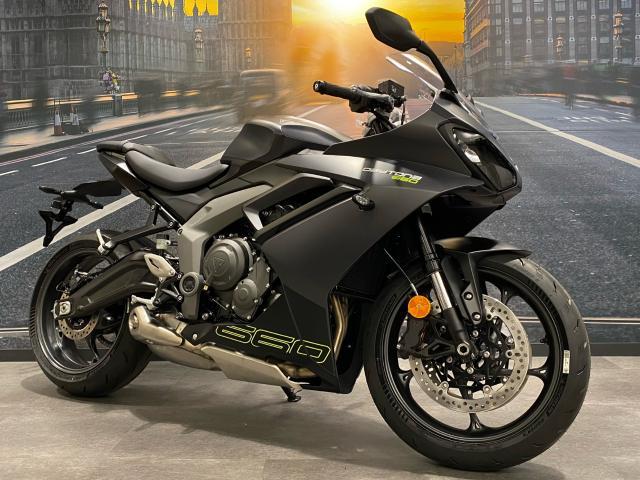 デイトナ660 サテングラナイト サテンジェットブラック 2024年モデル 中古車