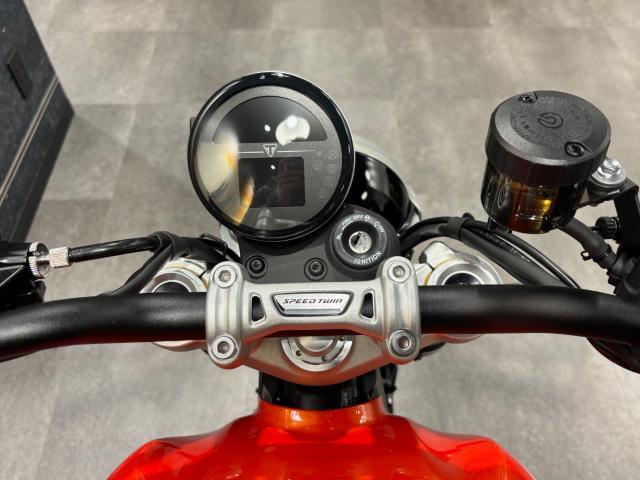 スピードツイン1200RS バハオレンジ／サファイアブラック 2024年モデル 中古車