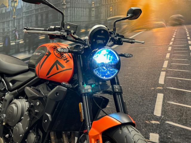 トライデント660 マットバハオレンジ 2022年モデル 中古車
