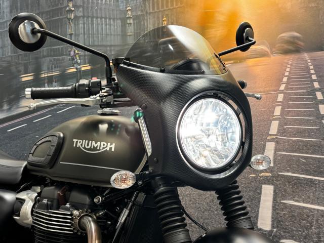 スピードツイン900 マットアイアンストーン 2023年モデル 中古車
