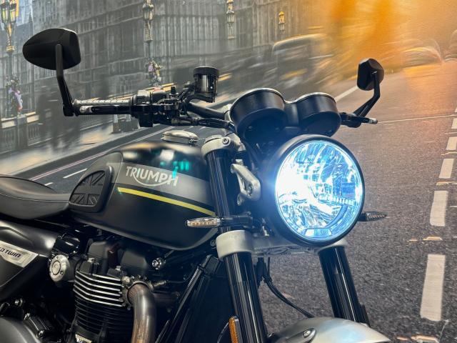 スピードツイン1200 マットストームグレー 2022年モデル 中古車
