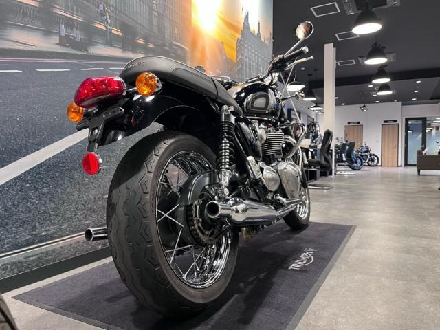 ボンネビルT120 ジェットブラック 中古車