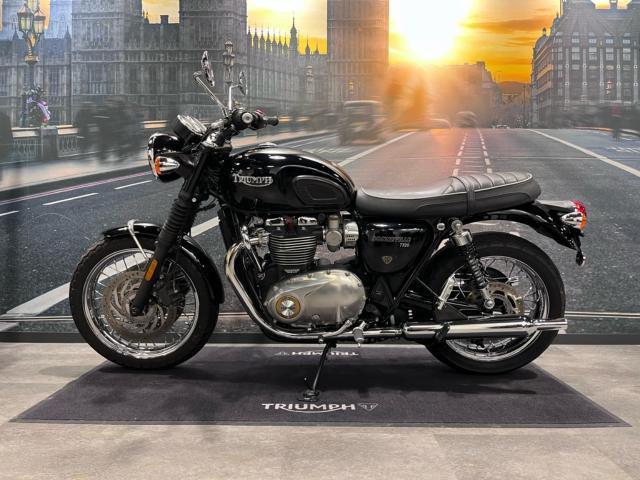 ボンネビルT120 ジェットブラック 中古車