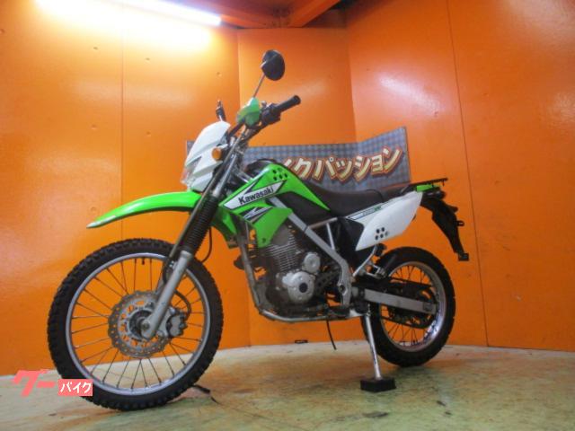 カワサキ ＫＬＸ１２５ ２０１１年ライムグリーン ナックルガード ＬＥＤヘッドライト 社外キャリア 純正鍵２本｜バイクパッション  （株）パッション｜新車・中古バイクなら【グーバイク】